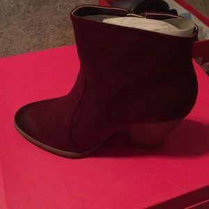 Suede Ankle boot